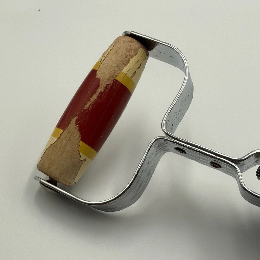 Vintage Hi-Speed Egg Beater Hand Mixer Red Wood‎ Handle Made in England
